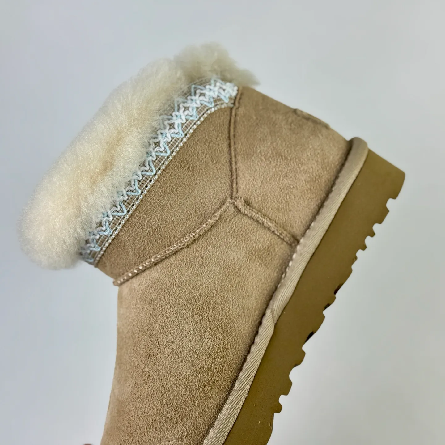 Local 💰560 Guangzhou top version ❗UGG Classic Novelty cow split leather fashionable round toe snow boots women’s style arrived